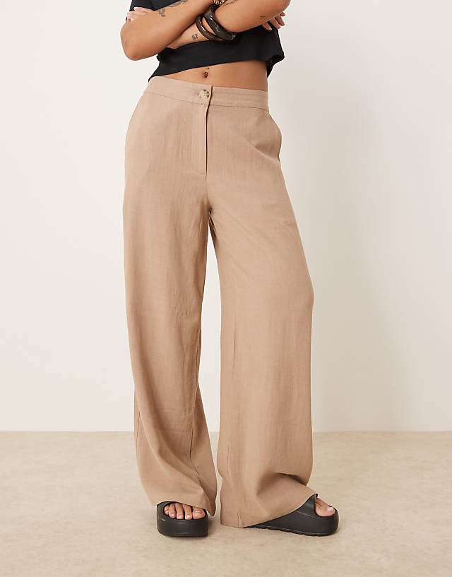 Asos ASOS DESIGN Petite Relaxed Straight Leg Trousers With Linen In Mocha