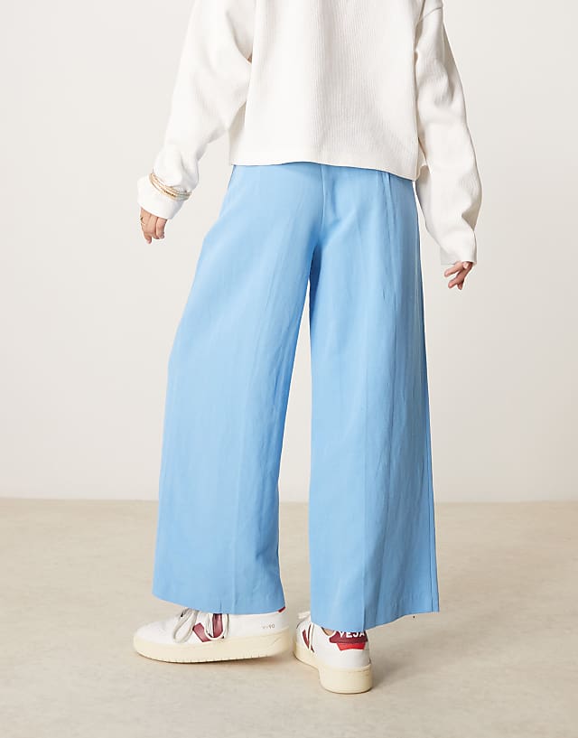 Asos ASOS DESIGN Petite Tailored Linen Culotte Trousers In Blue