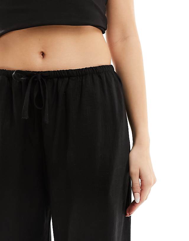 Asos ASOS DESIGN Pull On Culotte With Linen In Black