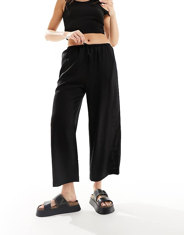 Asos ASOS DESIGN Pull On Culotte With Linen In Black