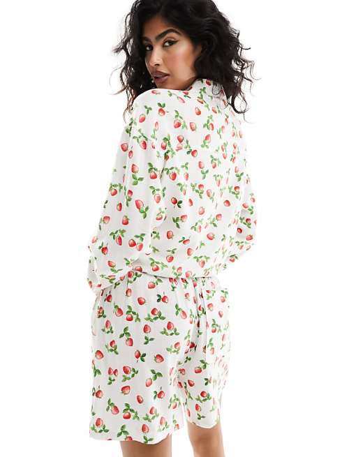 Asos ASOS DESIGN Pull On Short With Linen In Strawberry