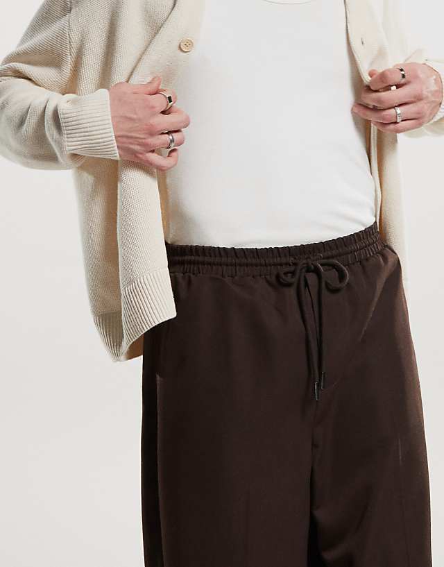 Asos ASOS DESIGN Pull On Smart Wide Leg Trousers In Brown