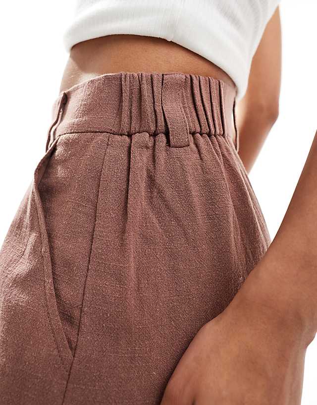 Asos ASOS DESIGN Relaxed Dad Short With Linen In Brown