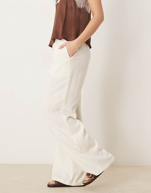 Asos ASOS DESIGN Relaxed Straight Leg Trousers With Linen In Cream