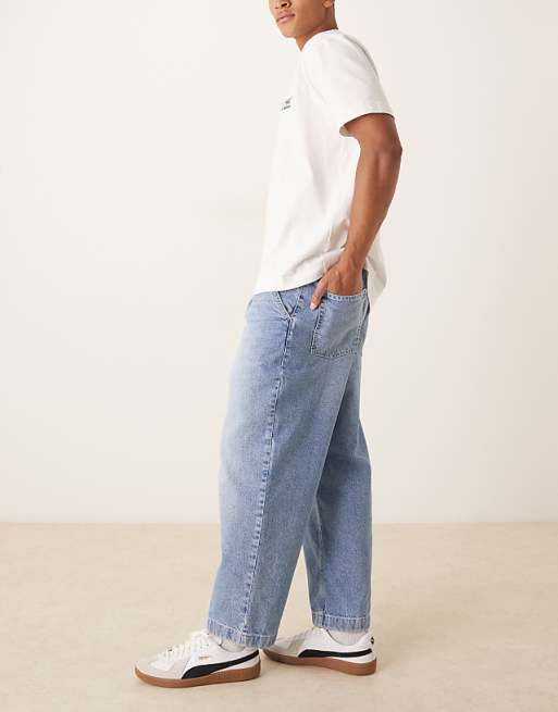 Asos ASOS DESIGN Relaxed Tapered Jeans In Light Wash Blue