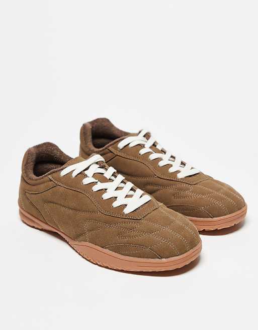 Asos ASOS DESIGN Retro Trainers In Beige With Gum Sole