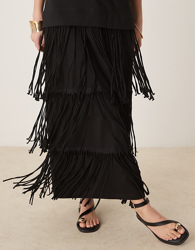 Asos ASOS DESIGN Scoop Neck T Shirt Midi Dress With Fringe Skirt In Black