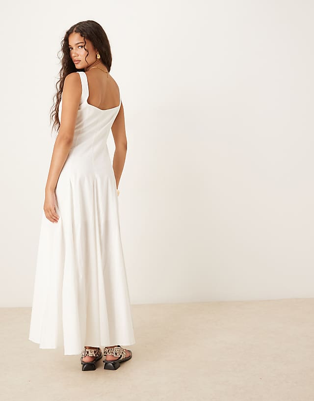 Asos ASOS DESIGN Sleeveless Waisted Midi Dress In White