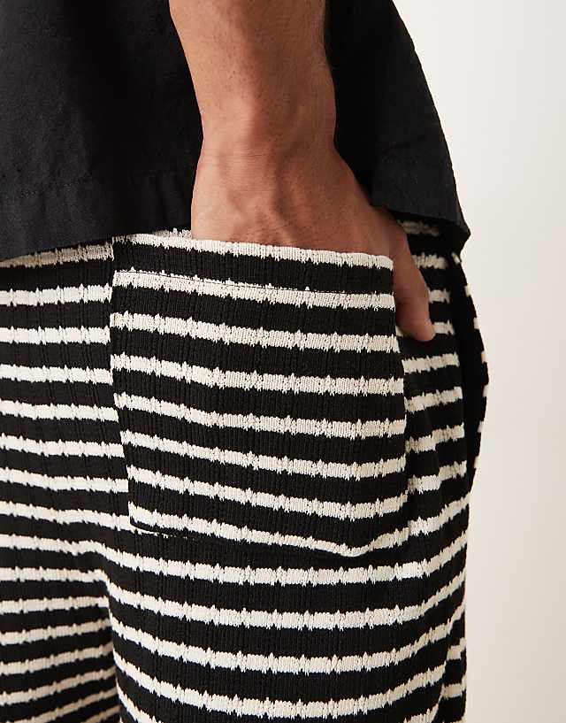 Asos ASOS DESIGN Slim 12cm Shorts With Black And White Stripe