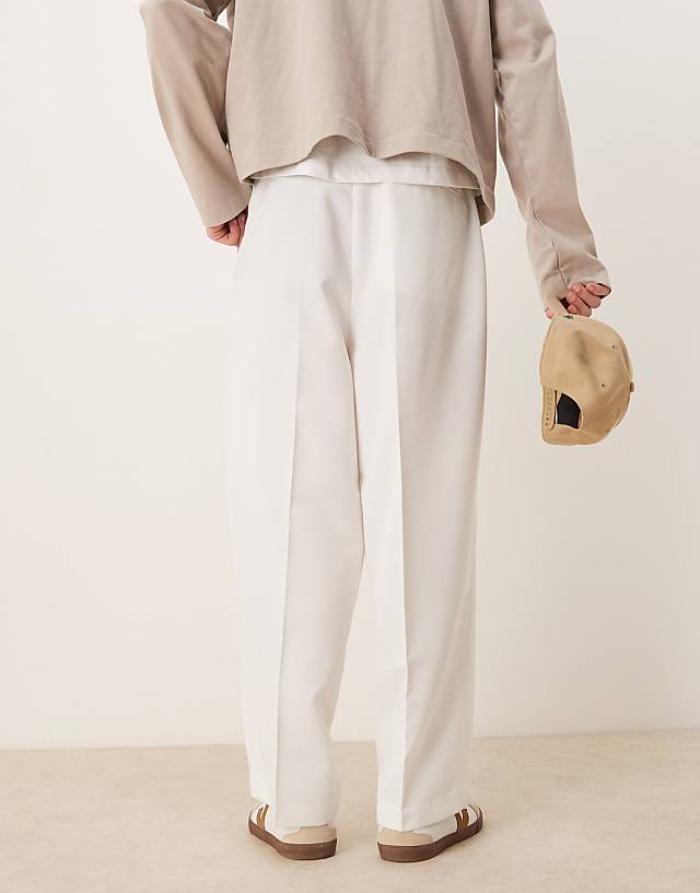 Asos ASOS DESIGN Smart Balloon Fit Trousers With Front Pleat In White