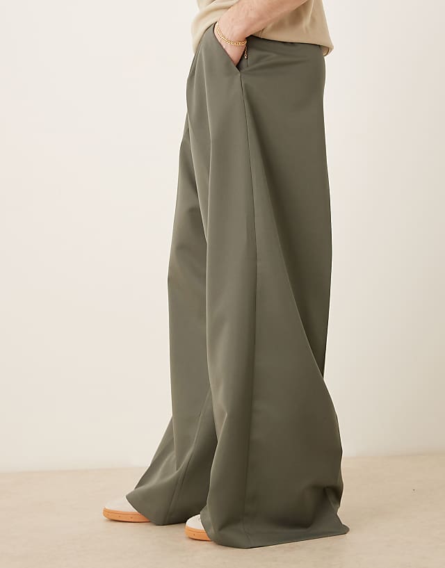 Asos ASOS DESIGN Smart Extreme Wide Leg Trousers With Front Pleats In Green