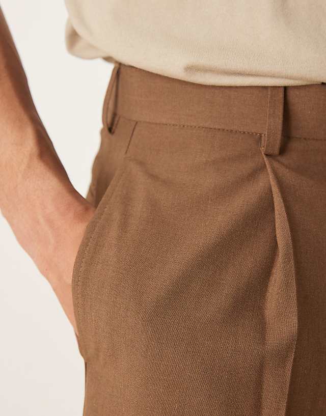 Asos ASOS DESIGN Smart Loose Fit Trousers With Front Pleat In Brown