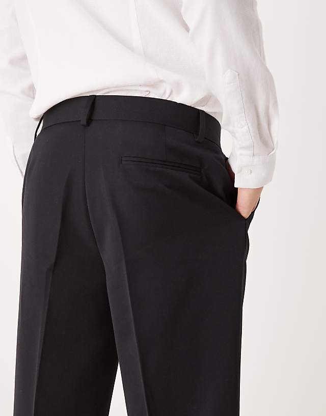 Asos ASOS DESIGN Smart Straight Leg Cropped Trousers In Black