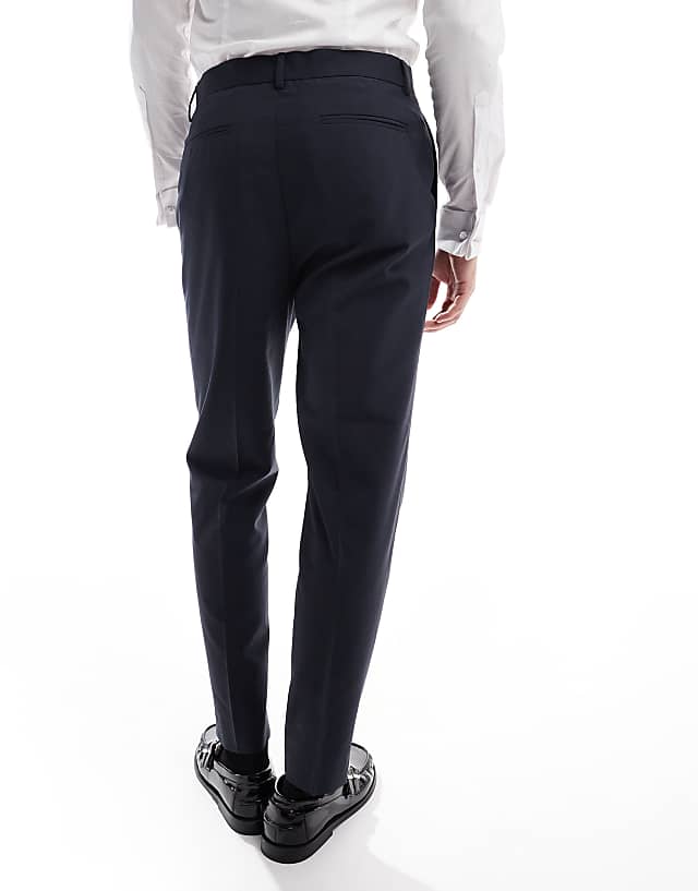 Asos ASOS DESIGN Smart Tapered Fit Trousers With Front Pleat In Charcoal