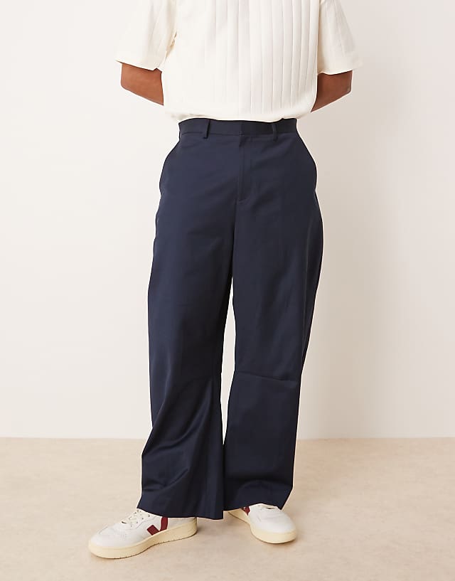 Asos ASOS DESIGN Smart Wide Barrel Leg Trousers In Navy