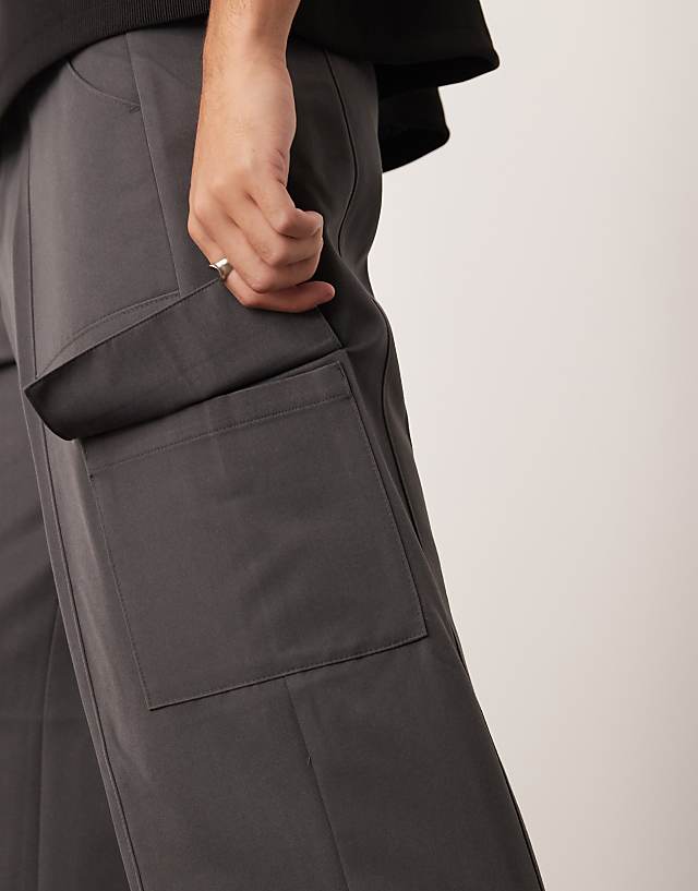 Asos ASOS DESIGN Smart Wide Leg Cargo Trousers With Toggle Hem In Grey