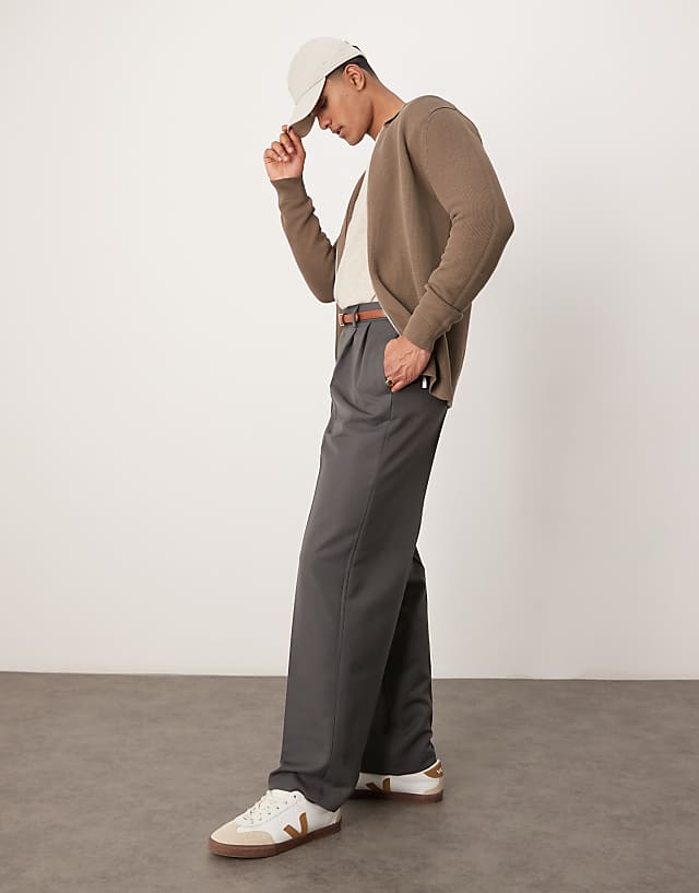 Asos ASOS DESIGN Smart Wide Leg Trousers With Double Pleats In Charcoal