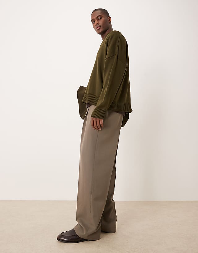 Asos ASOS DESIGN Smart Wide Leg Trousers With Front Inverted Pleats And Elasticated Waistband In Mink