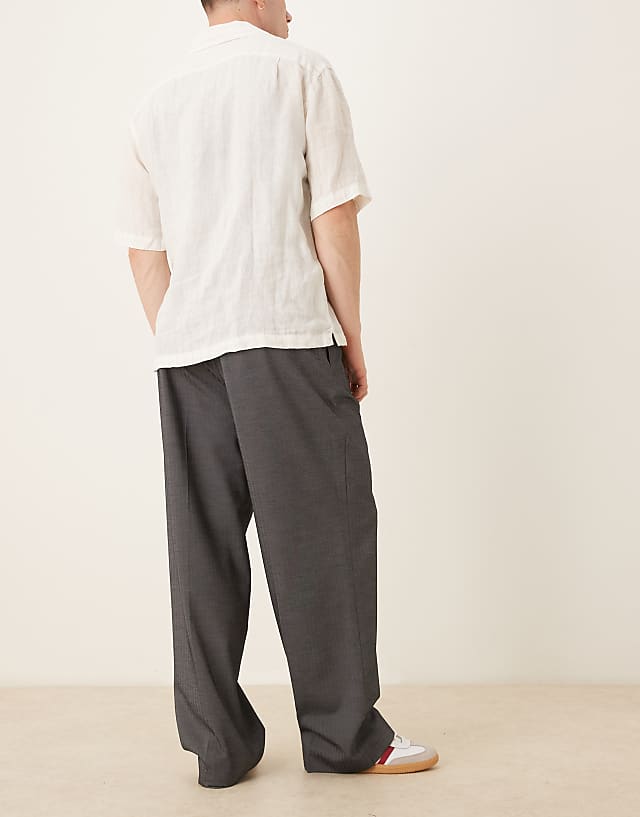 Asos ASOS DESIGN Smart Wide Leg Trousers With Front Pleat In Grey Herringbone With Elasticated Waist