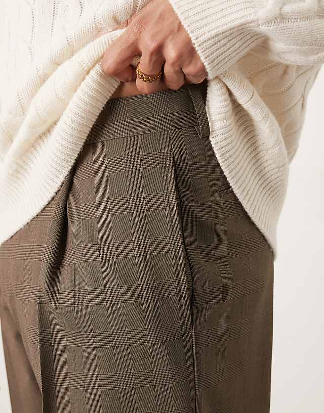 Asos ASOS DESIGN Smart Wide Leg Trousers With Front Pleat In Brown Check