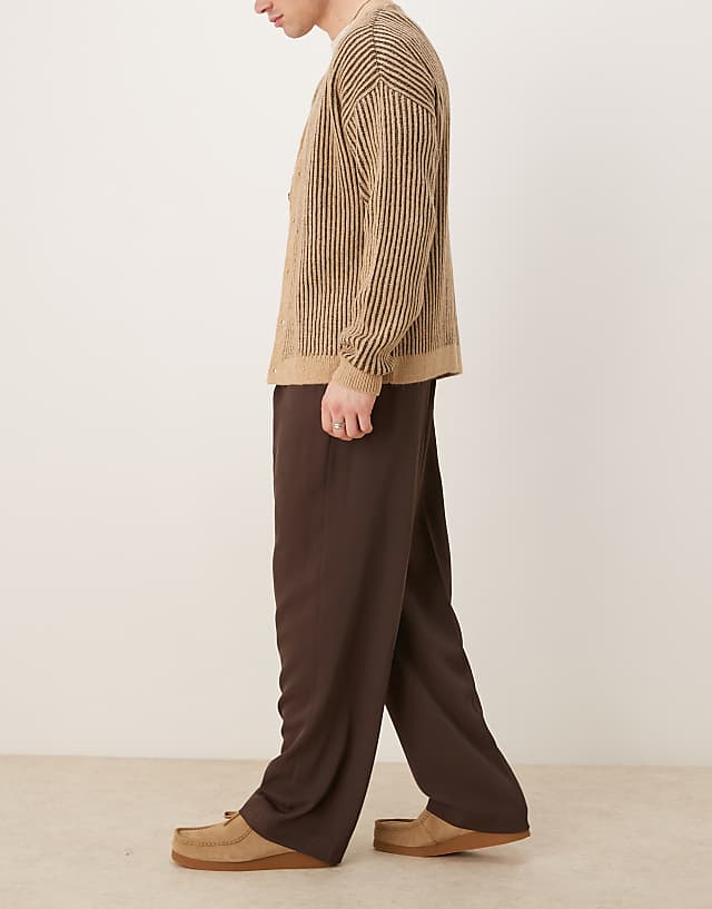 Asos ASOS DESIGN Smart Wide Leg Trousers With Front Pleat In Brown