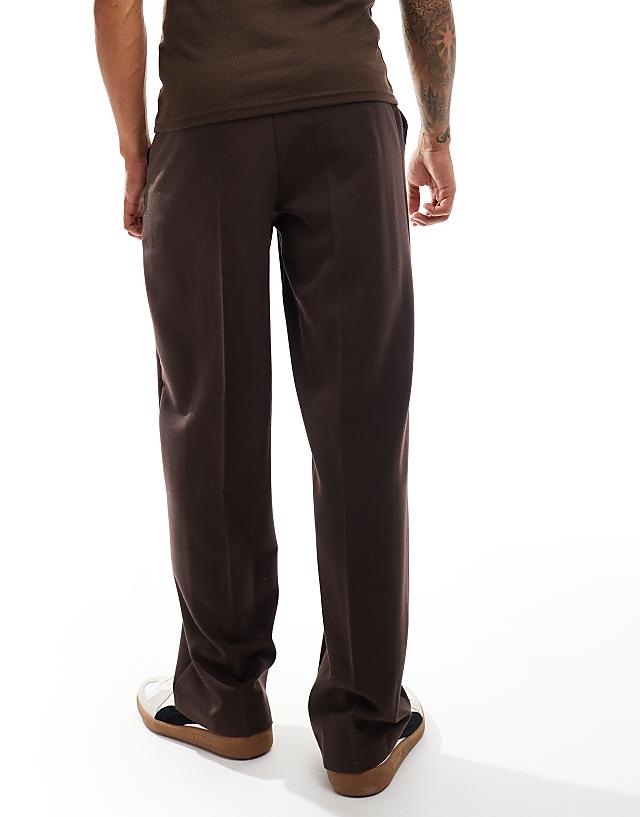 Asos ASOS DESIGN Smart Wide Leg Trousers With Front Pleats In Brown