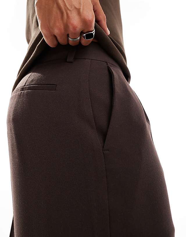 Asos ASOS DESIGN Smart Wide Leg Trousers With Front Pleats In Brown