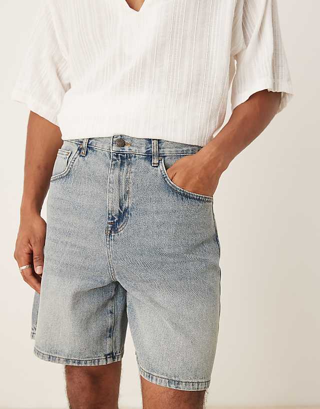 Asos ASOS DESIGN Standard Length Denim Jort In Light Wash