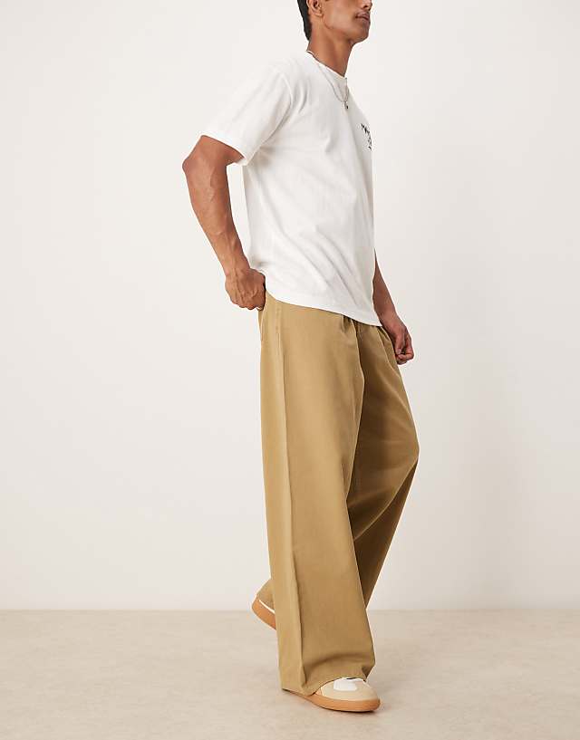 Asos ASOS DESIGN Super Baggy Trouser With Pleat Detail In Tan