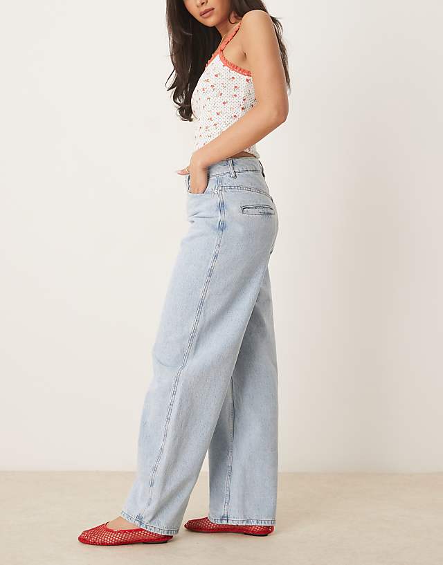 Asos ASOS DESIGN Tailored Barrel Jeans In Light Wash