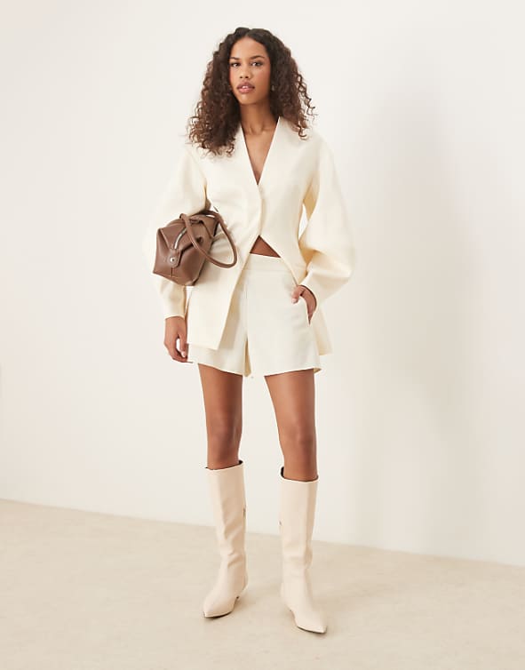 Asos ASOS DESIGN Tailored Linen Look Boxer Shorts In Buttermilk