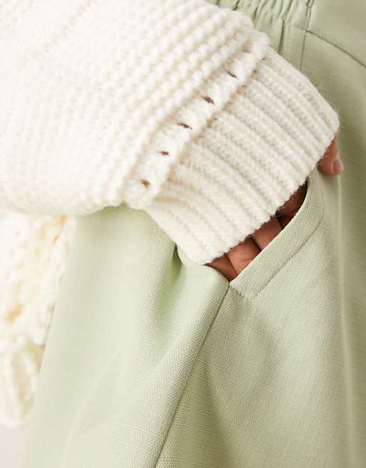 Asos ASOS DESIGN Tailored Linen Look Boxer Shorts In Pistachio