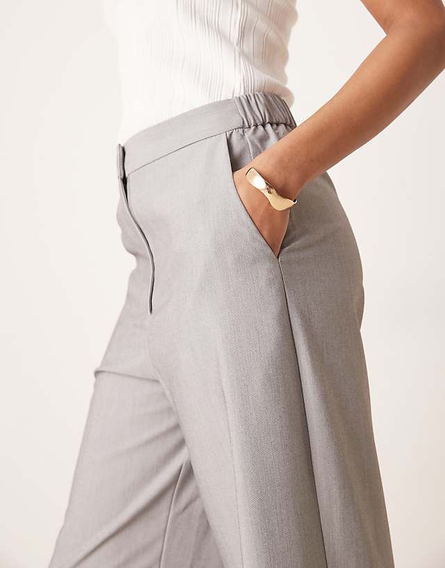 Asos ASOS DESIGN Tall Tailored Relaxed Straight Leg Trousers In Grey