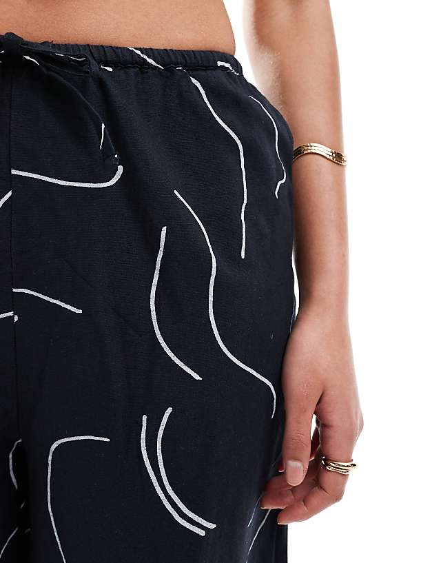Asos ASOS DESIGN Tall Wide Leg Trouser With Linen In Mono Print