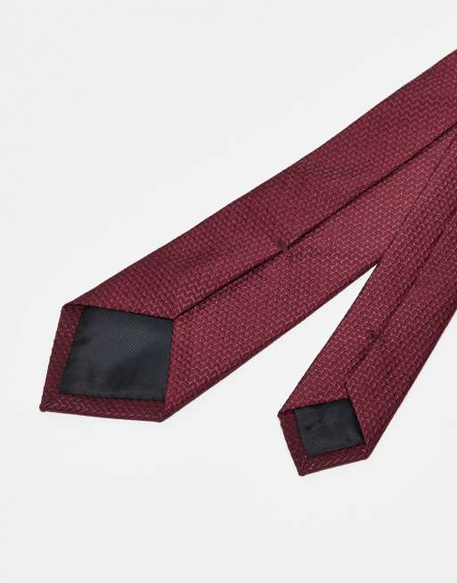 Asos ASOS DESIGN Textured Tie And Pocket Square In Burgundy