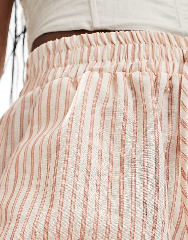 Asos ASOS DESIGN Tie Waist Pull On Short With Linen In Brown & Cream Stripe