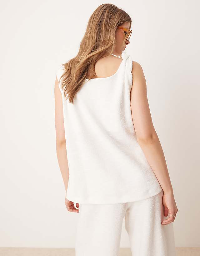 Asos ASOS DESIGN Twist Strap Square Neck Trapeze Top In White Boucle
