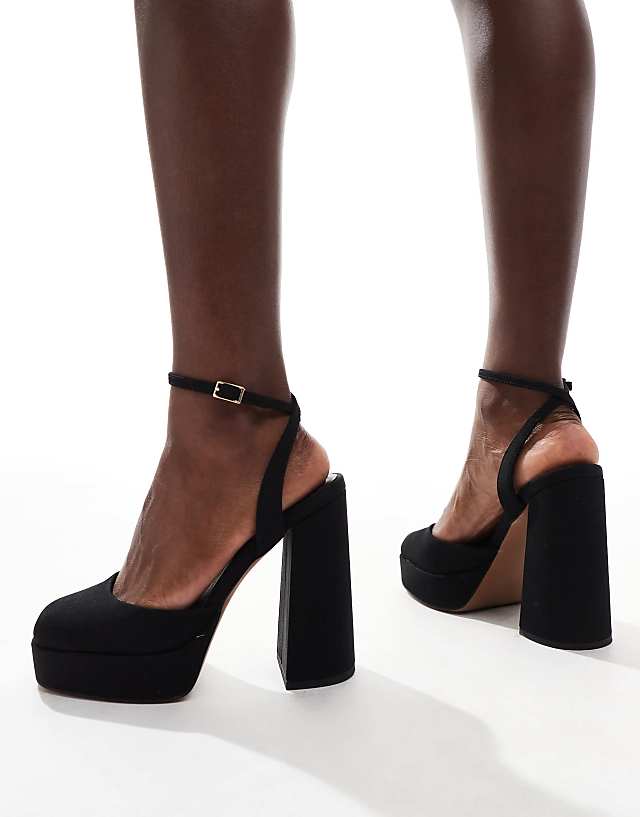 Asos ASOS DESIGN Wide Fit Pressure Platform High Heeled Shoes In Black