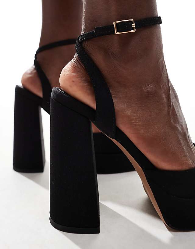 Asos ASOS DESIGN Wide Fit Pressure Platform High Heeled Shoes In Black