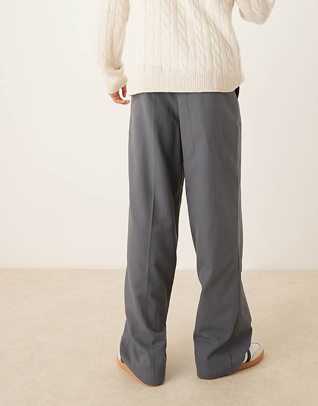 Asos ASOS DESIGN Wide Leg Trousers With Pleat Detailing In Grey