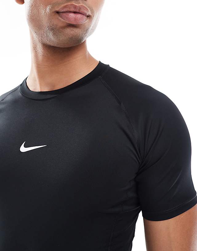 Asos Nike Pro Training Muscle Fit T-shirt In Black