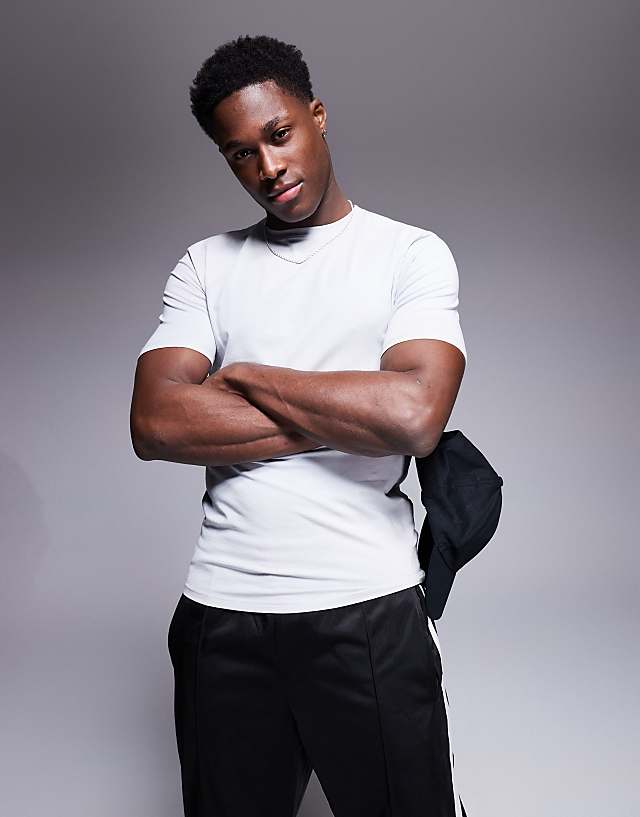 asos River Island muscle fit t-shirt in light grey