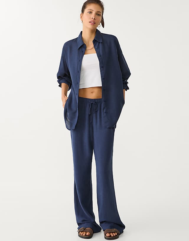 Asos Stradivarius Linen Blend Shirt In Navy Blue