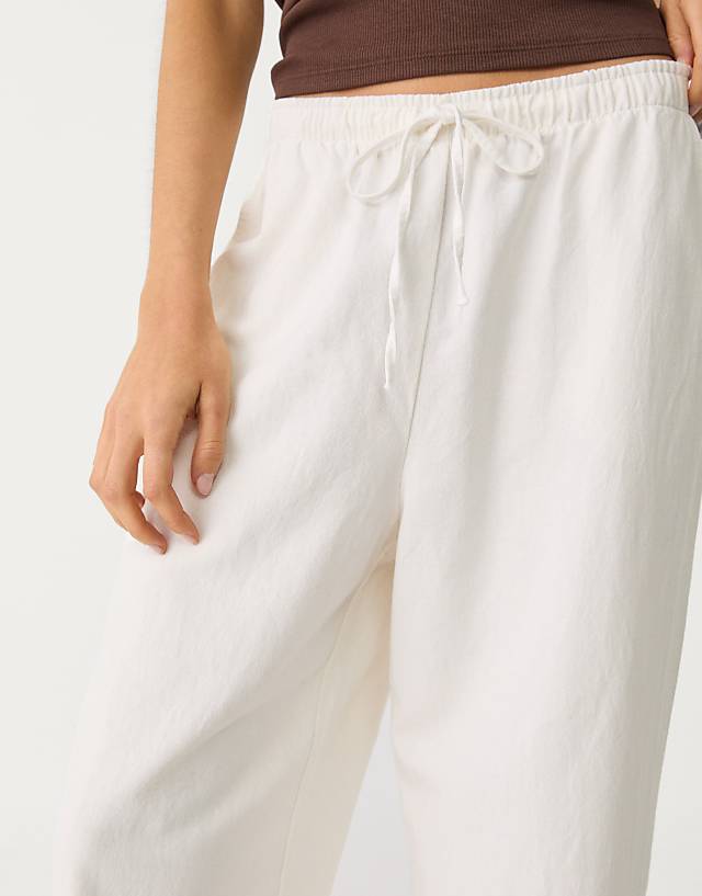 Asos Stradivarius Linen Blend Trousers In Ecru