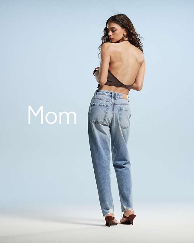 asos Stradivarius mom jean in light blue wash