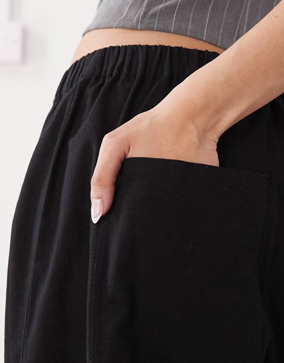 Asos COLLUSION Relaxed Woven Balloon Pant With Linen In Black - BLACK