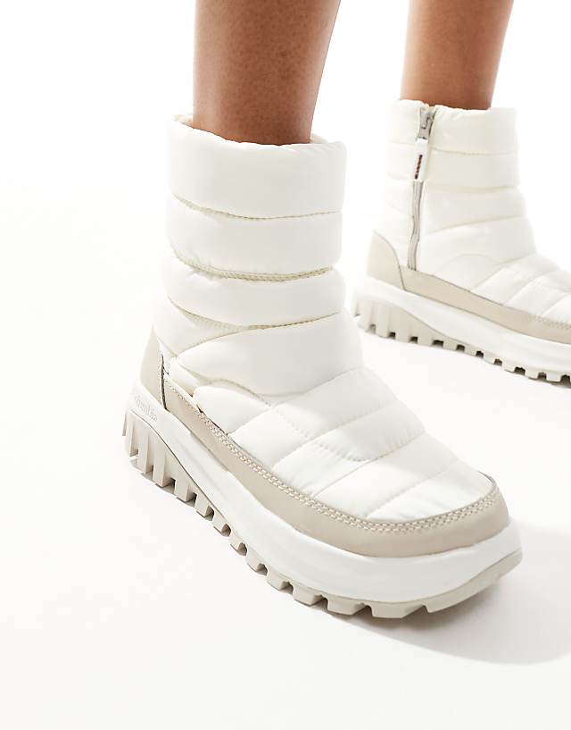 Asos Columbia Snowtrot Mid Snow Boots In Sea Salt And Fig