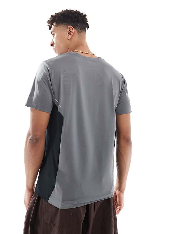 Asos Columbia Three Pitch Short Sleeve Crewneck T-shirt In Grey And Black
