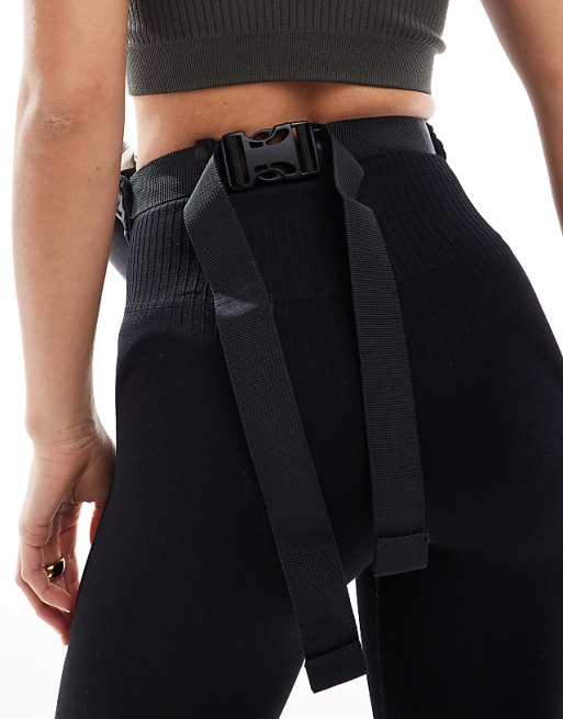 Asos New Balance Performance Bottle Waist Belt In Black