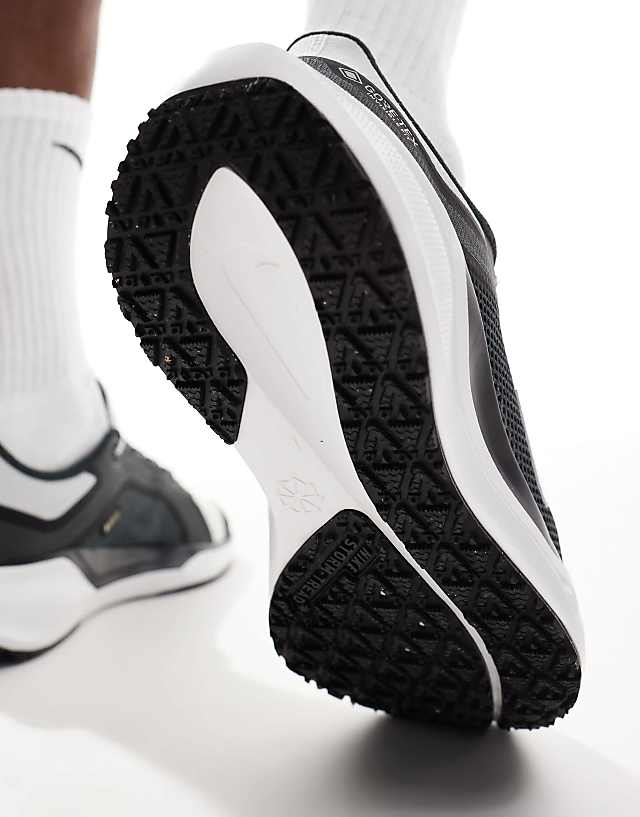 Asos Nike Running Air Zoom Pegasus 41 GORE-TEX Trainers In Black And White